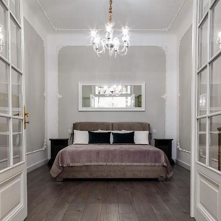 לבוב 3 Room Apartments , Rohatyntsyv Street מראה חיצוני תמונה