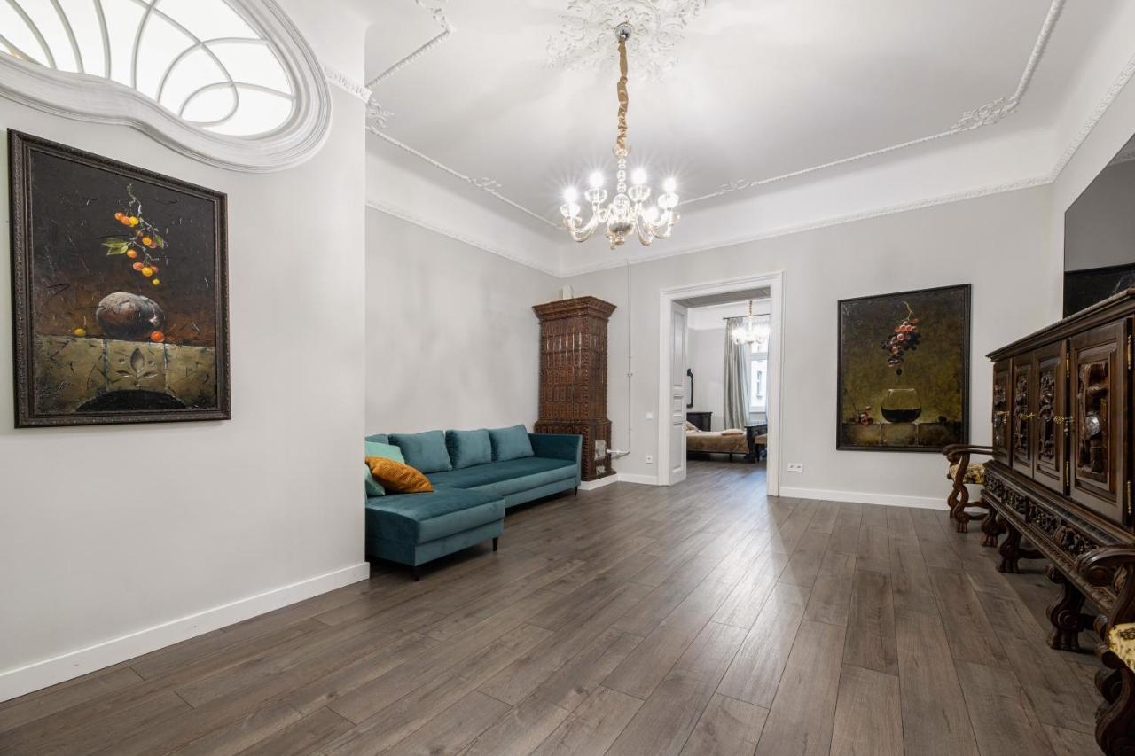 לבוב 3 Room Apartments , Rohatyntsyv Street מראה חיצוני תמונה