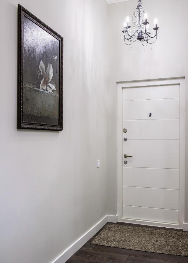 לבוב 3 Room Apartments , Rohatyntsyv Street מראה חיצוני תמונה